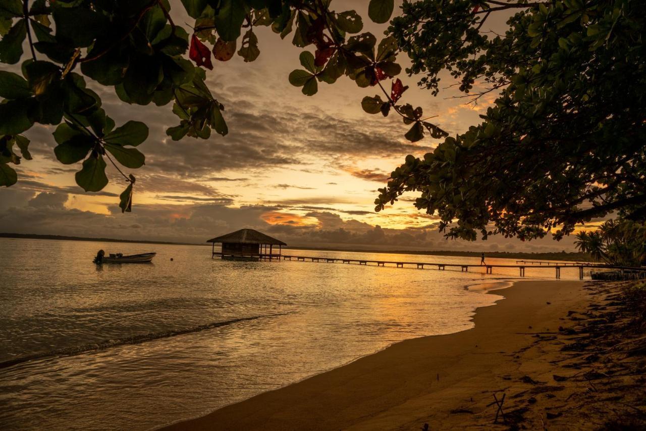 Casa Cayuco Eco-Adventure Lodge Bocas del Toro Exterior photo