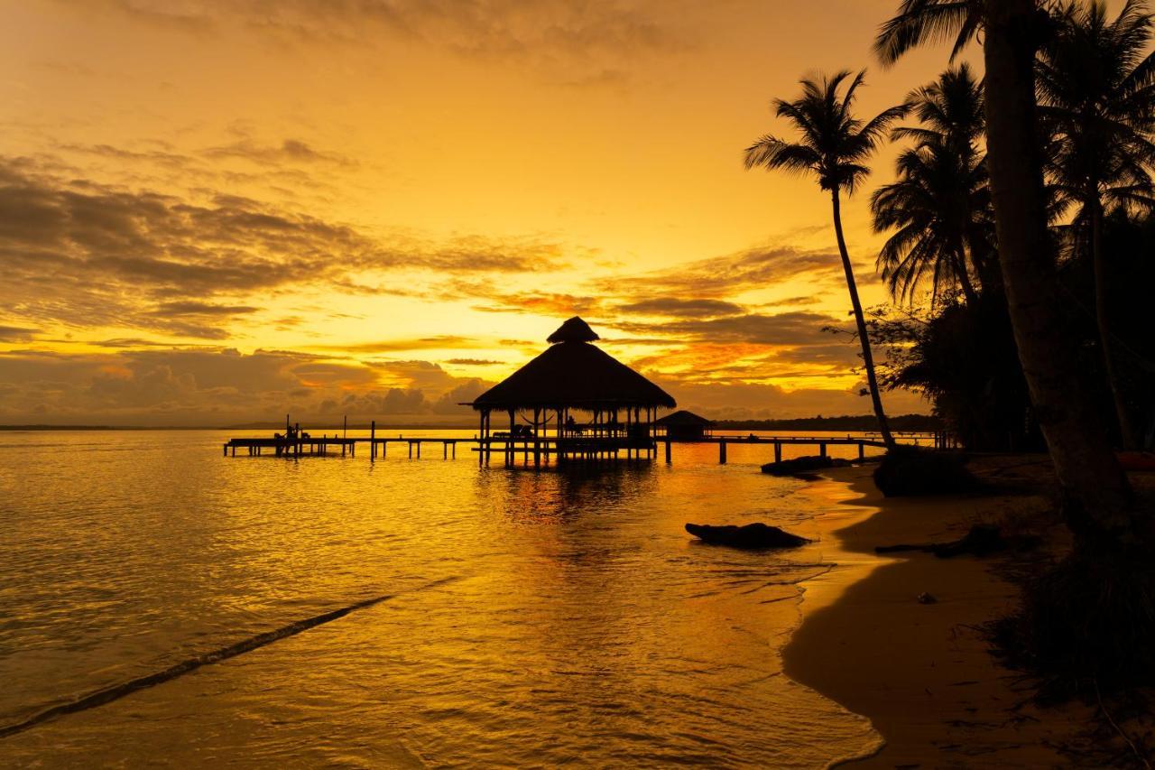 Casa Cayuco Eco-Adventure Lodge Bocas del Toro Exterior photo