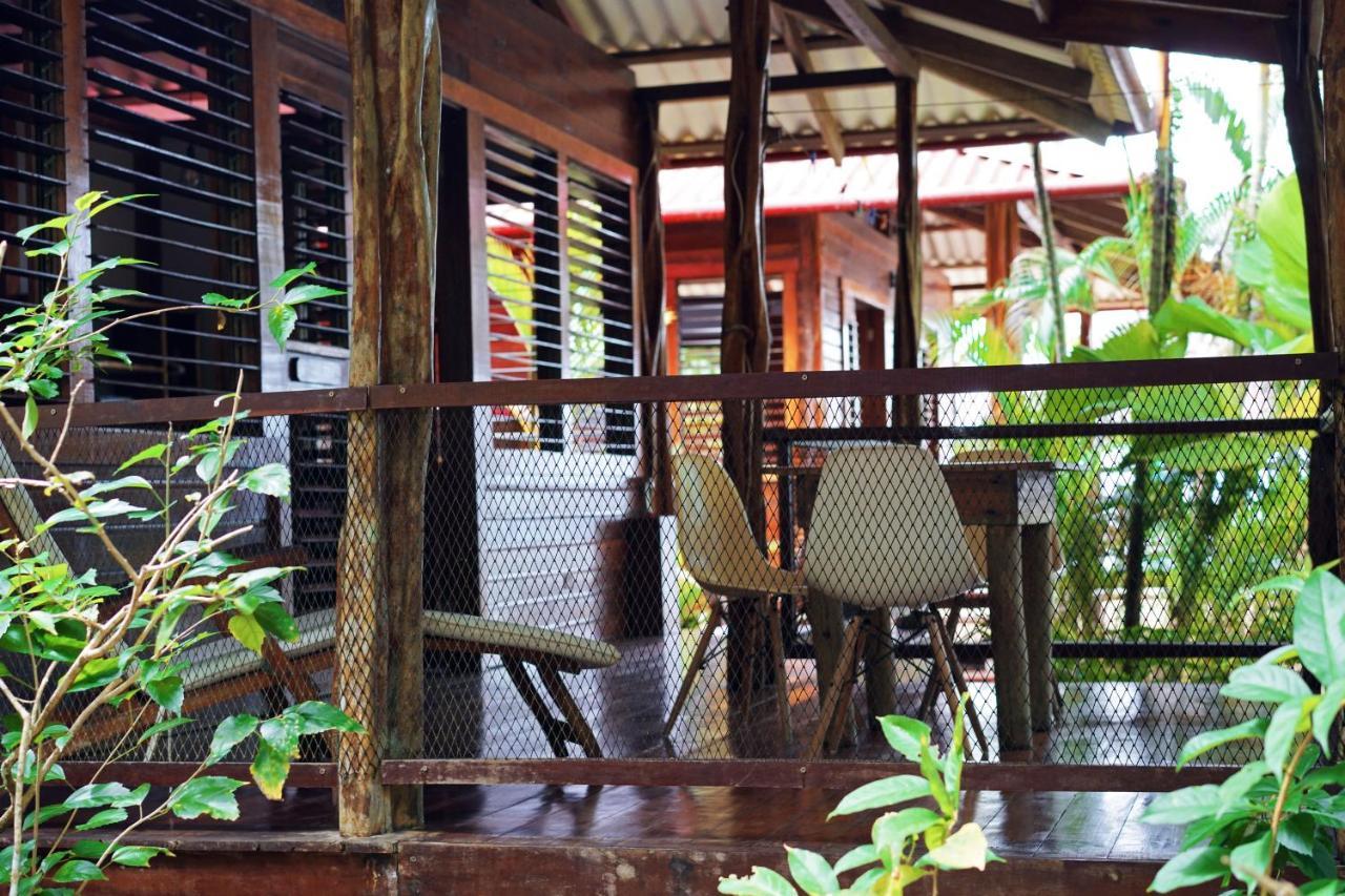 Casa Cayuco Eco-Adventure Lodge Bocas del Toro Exterior photo