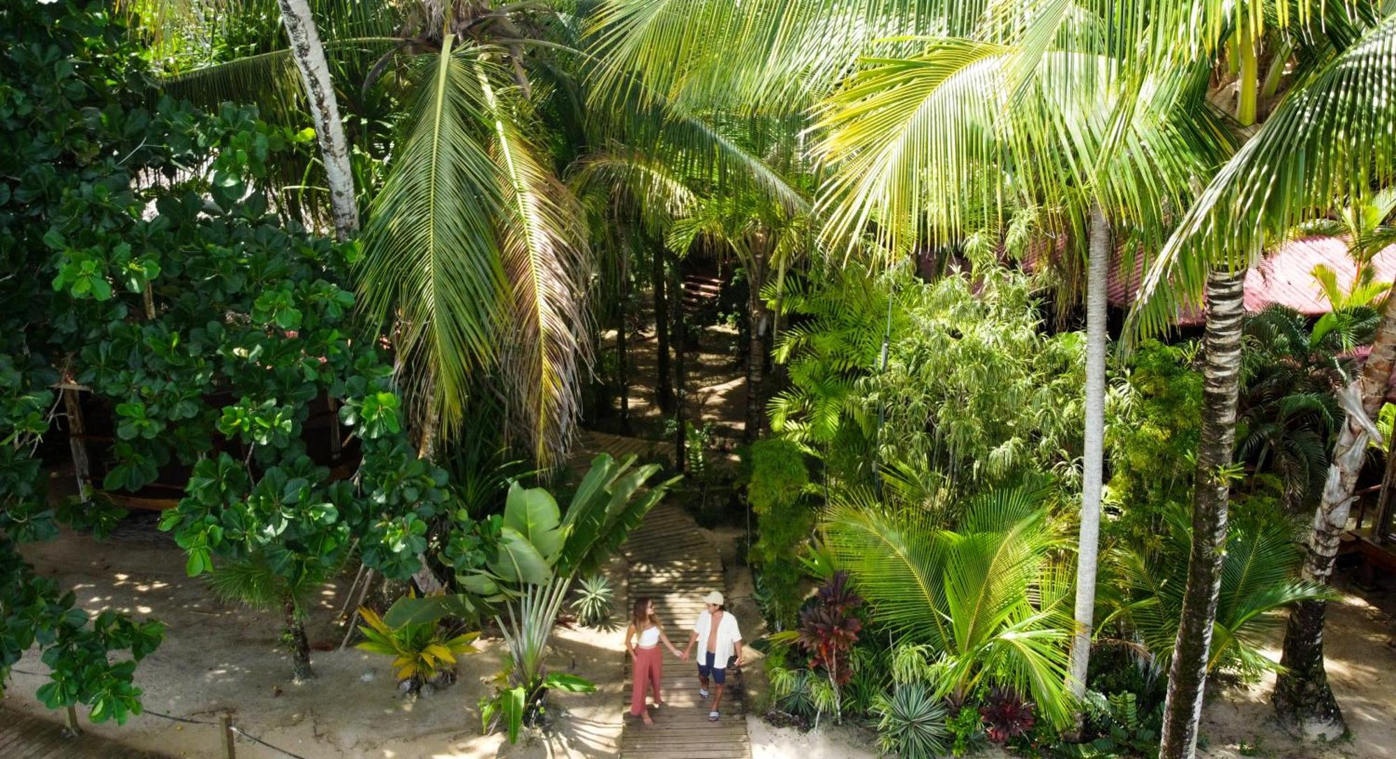 Casa Cayuco Eco-Adventure Lodge Bocas del Toro Exterior photo